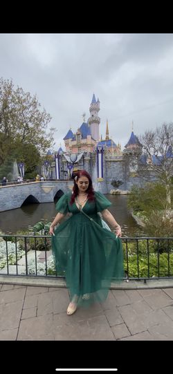 Green Vintage Lace Up Dress Puff Sleeves