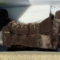 Women’s Tall Boots 7 & 7-1/2 Size