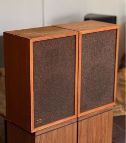 Vintage Realistic MC-1000 Speakers, Made in Japan - MINT