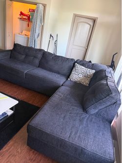 Sectional couch