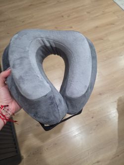 Travel pillow