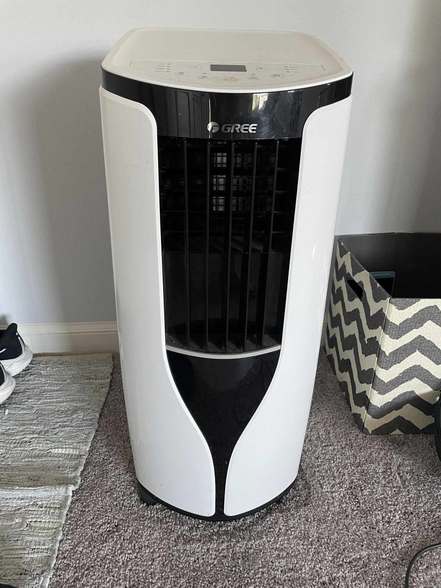 AC UNIT