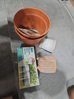 Pots And Seeds