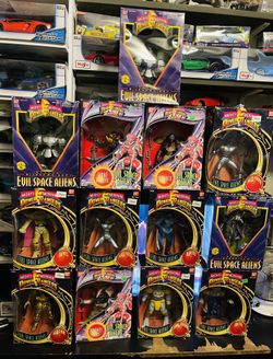VINTAGE POWER RANGER ACTION FIGURES