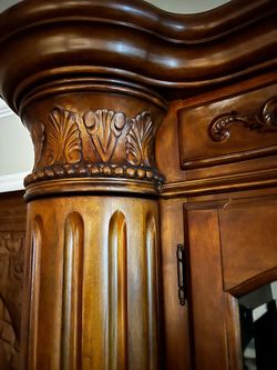 Wood cabinet