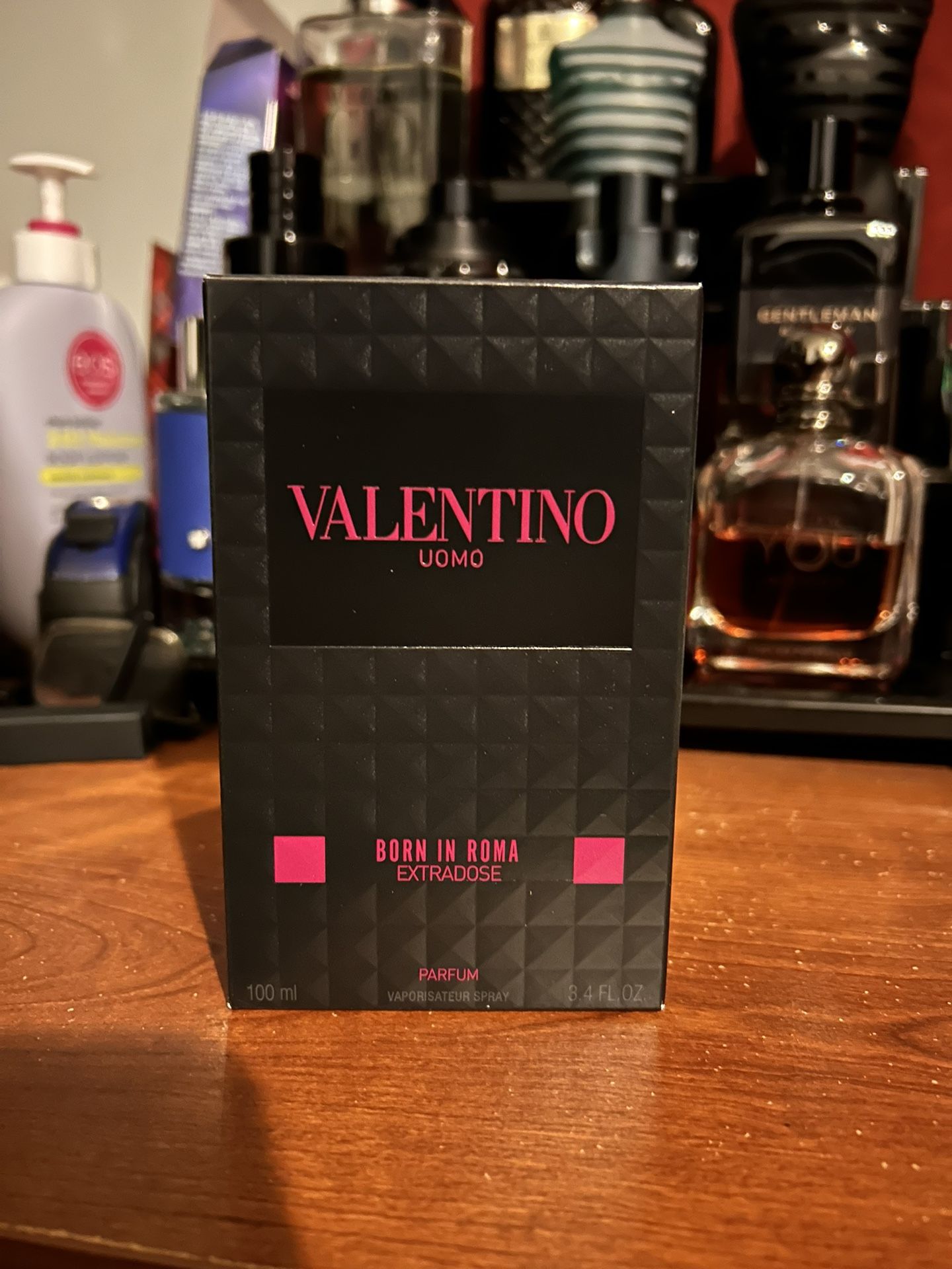 Valentino Born In Roma Uomo