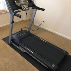 🚚FREE DELIVERY🚚 TREADMILL  Proform Z4.0 Proshock Treadmill In Excellent Condition  Model 2021