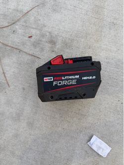 Milwaukee m18 12.0 forge battery