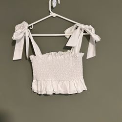 Shoulder Tie Crop Top