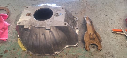 Chevrolet Aluminum Bell Housing #(contact info removed) 10.5 Clutch. 63 To 68 Years Car. 327 35th Ave And McDowell Phx