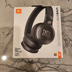 JBL 670nc / 675nc Noise canceling Headphones Brand New