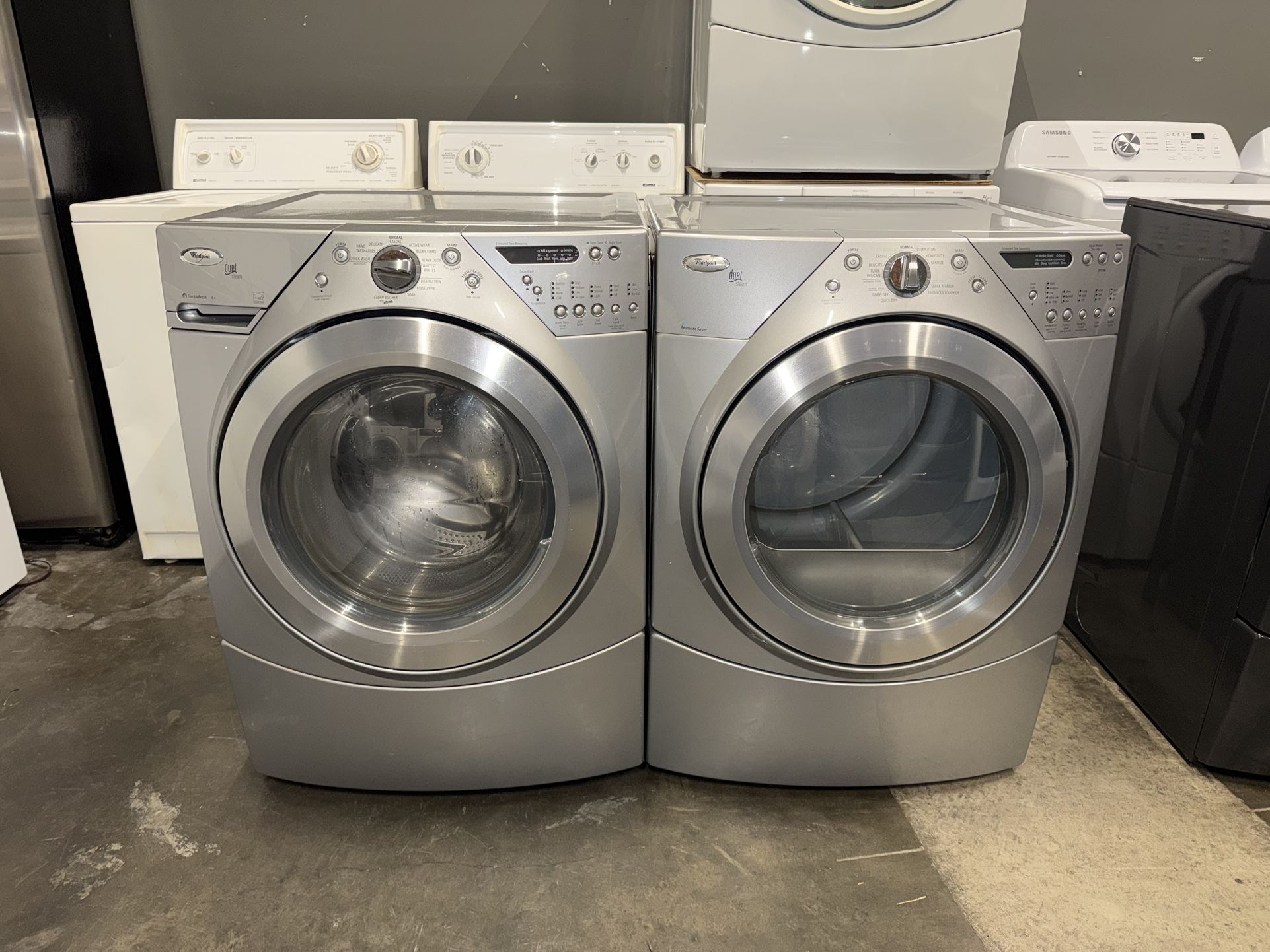 WHIRLPOOL XL CAPACITY WASHER DRYER ELECTRIC SET