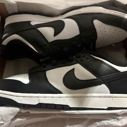 Pandas Nike BRAND NEW