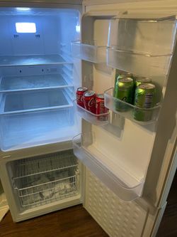 Insignia Bottom-Freezer Refrigerator