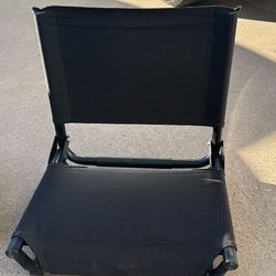 2 Cascade Stadium Seats 