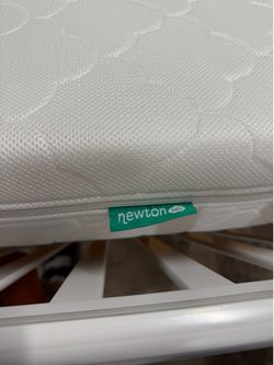 Dream on me crib and newton mattress