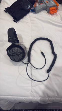DT 990 Pro Headphone