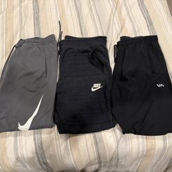 3 Joggers (2 Nikes And 1 RVCA) XL