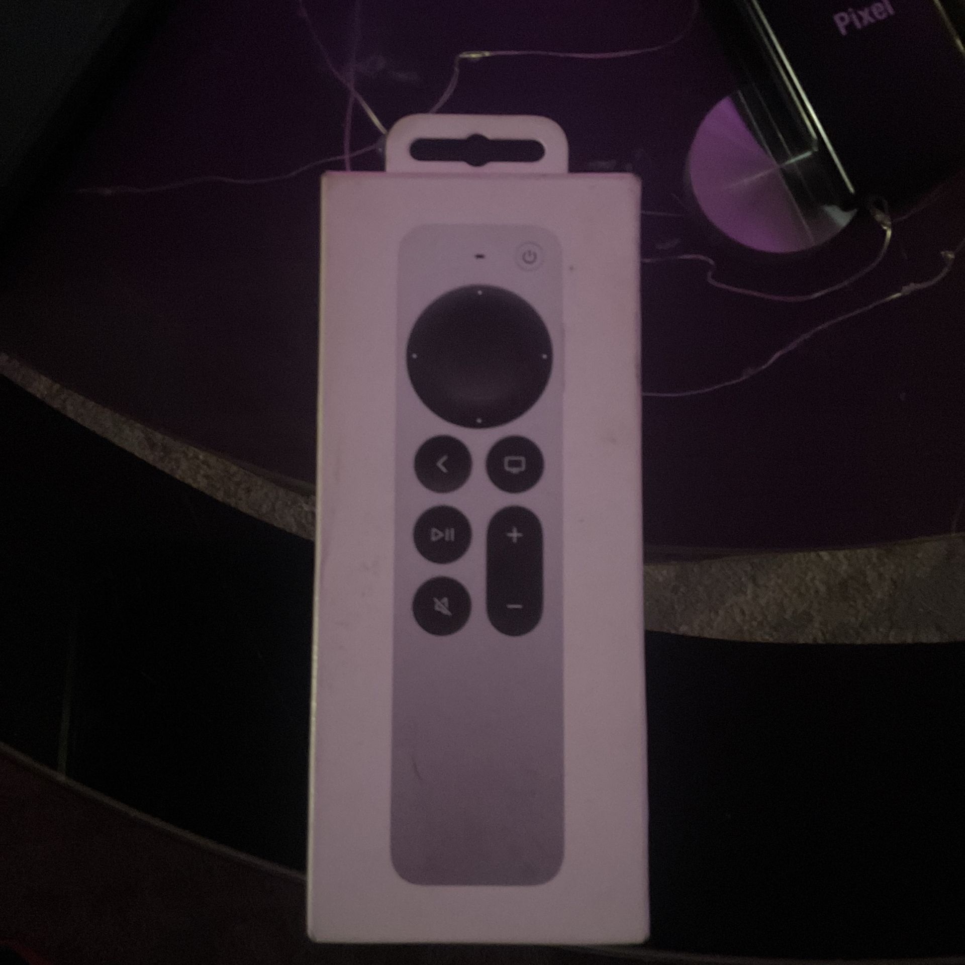 Apple Siri Remote.