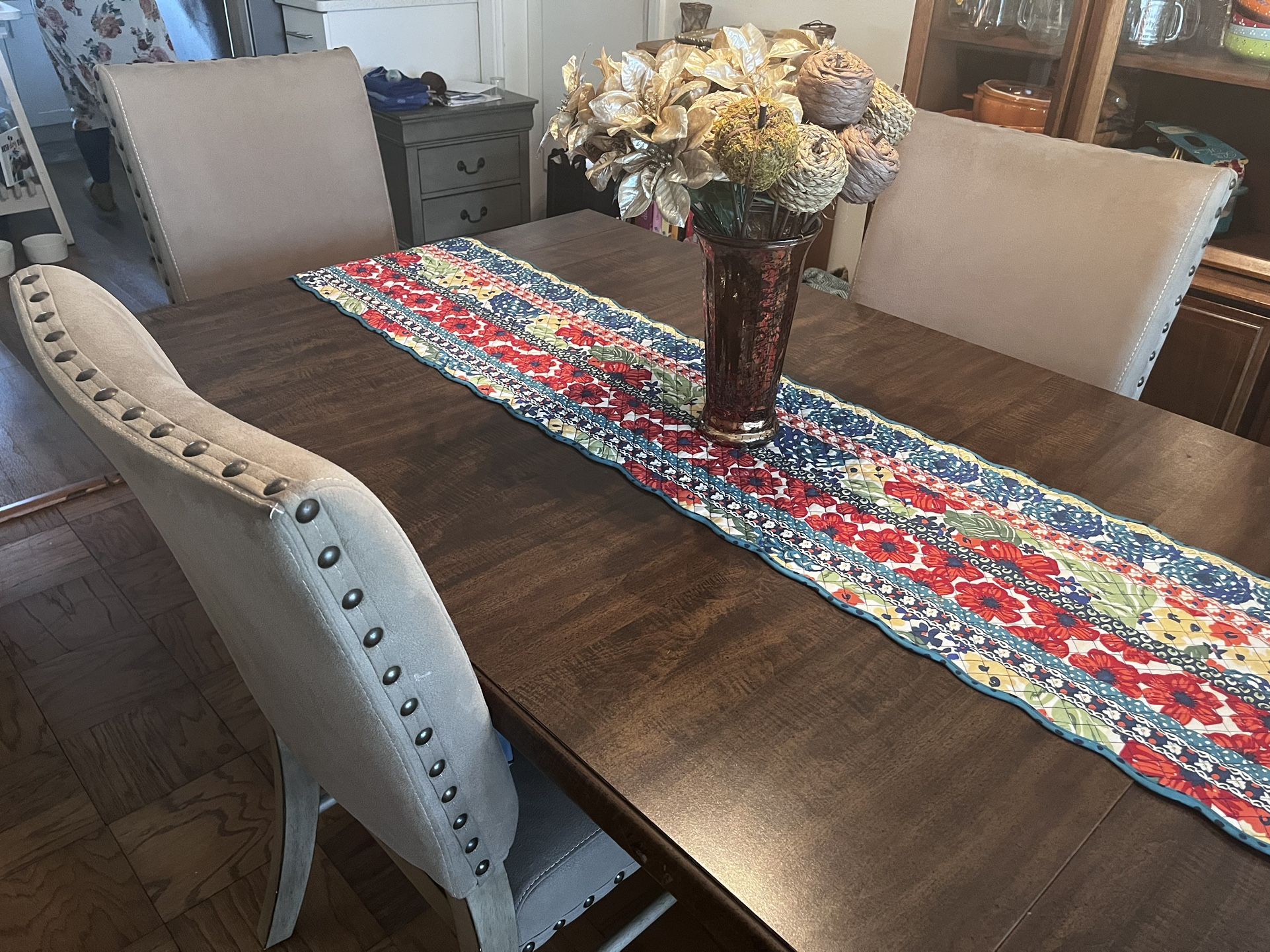 Elegant 4-Seater Farmhouse Dining Room Table & Chairs Set