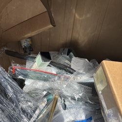 Pallet Of General Merchandise 