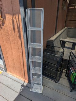 CD holder in San Fernando 91340