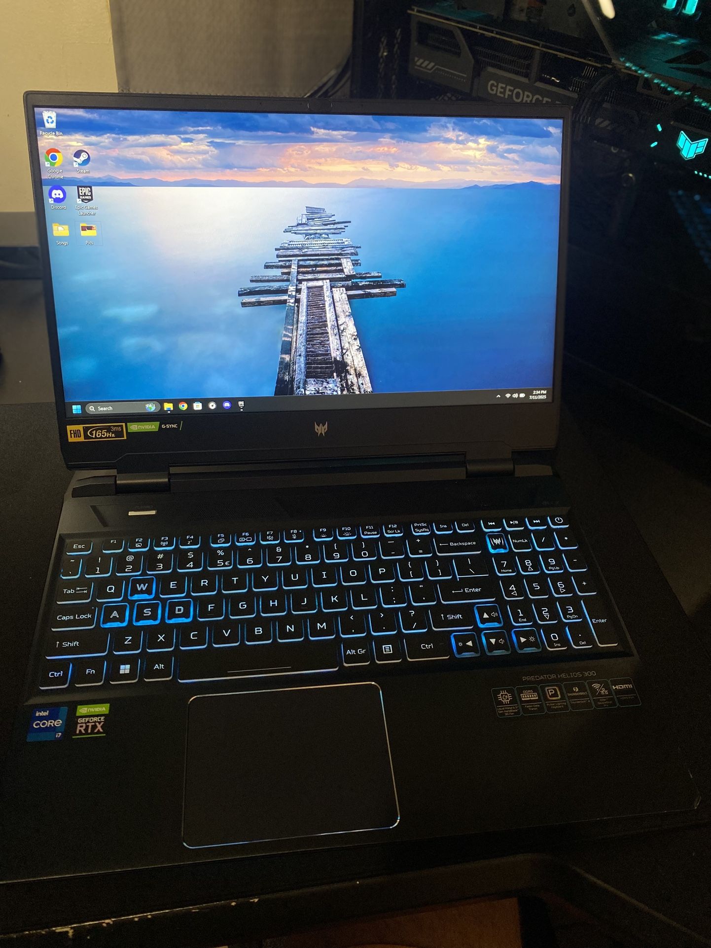 Predator Helios 300 w/ 3060 & i7-12700H (PH315-55)
