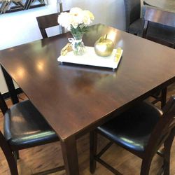 5pc Dining Room Table Set 
