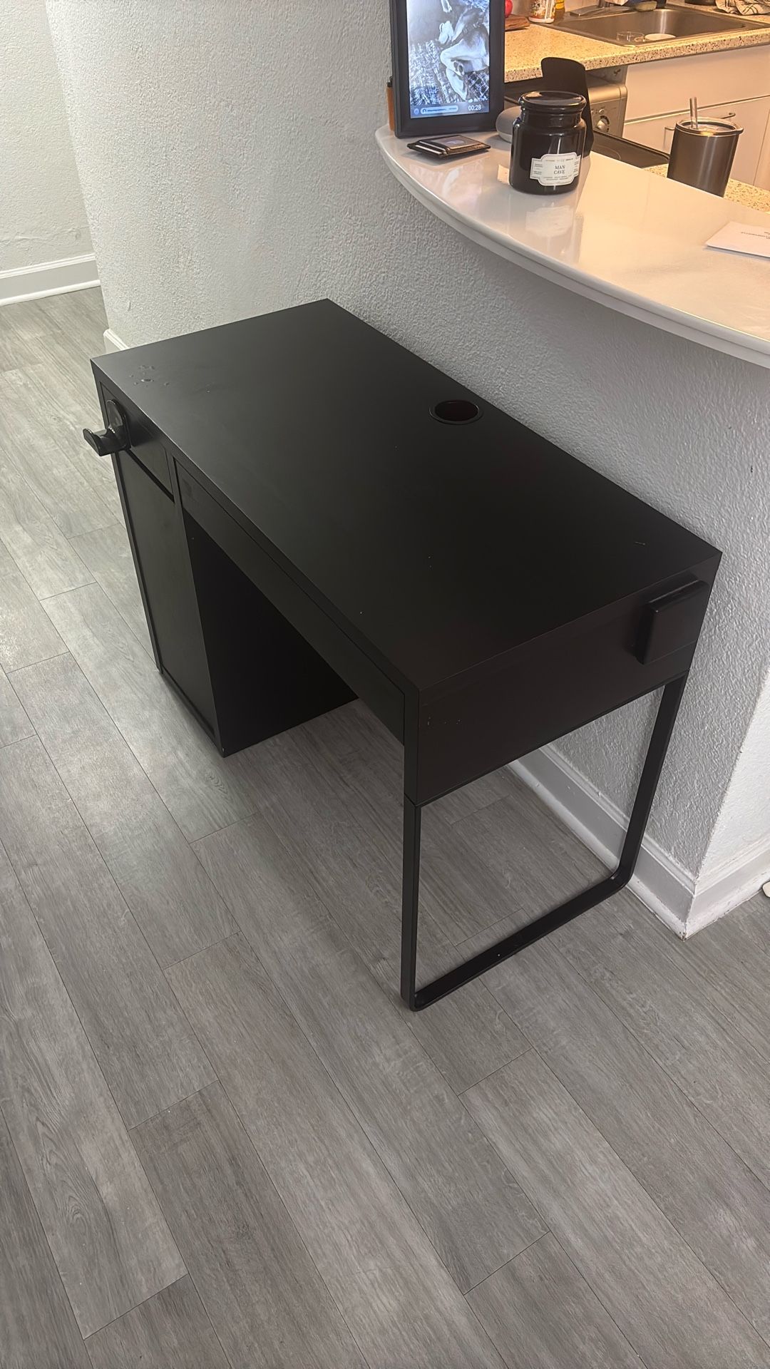 Free IKEA Desk