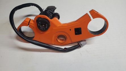 07-08 Suzuki Gsxr600 Top Triple Clamp w/ Ignition