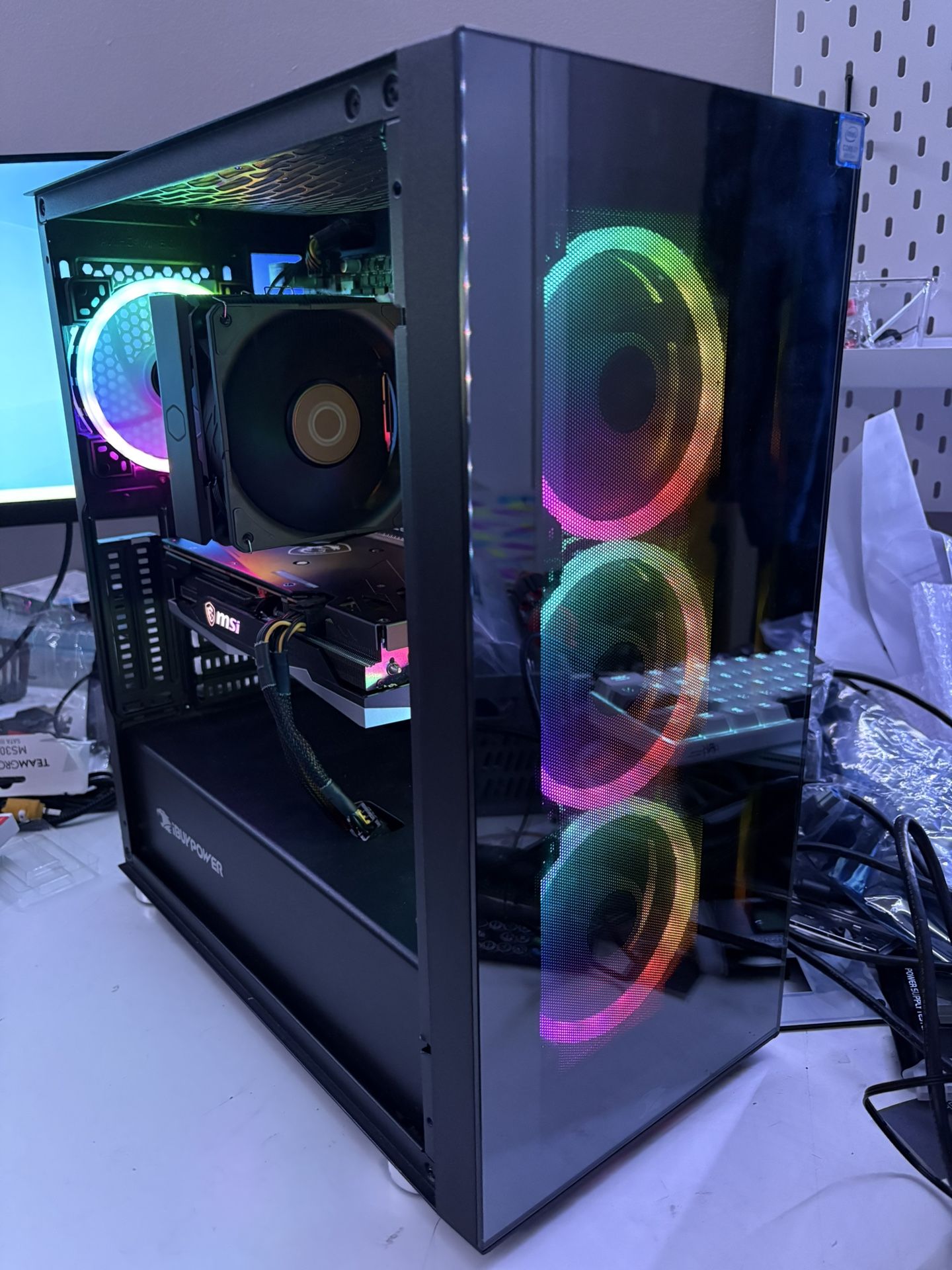 Ryzen 7 3700x RX 6600 XT GAMING PC