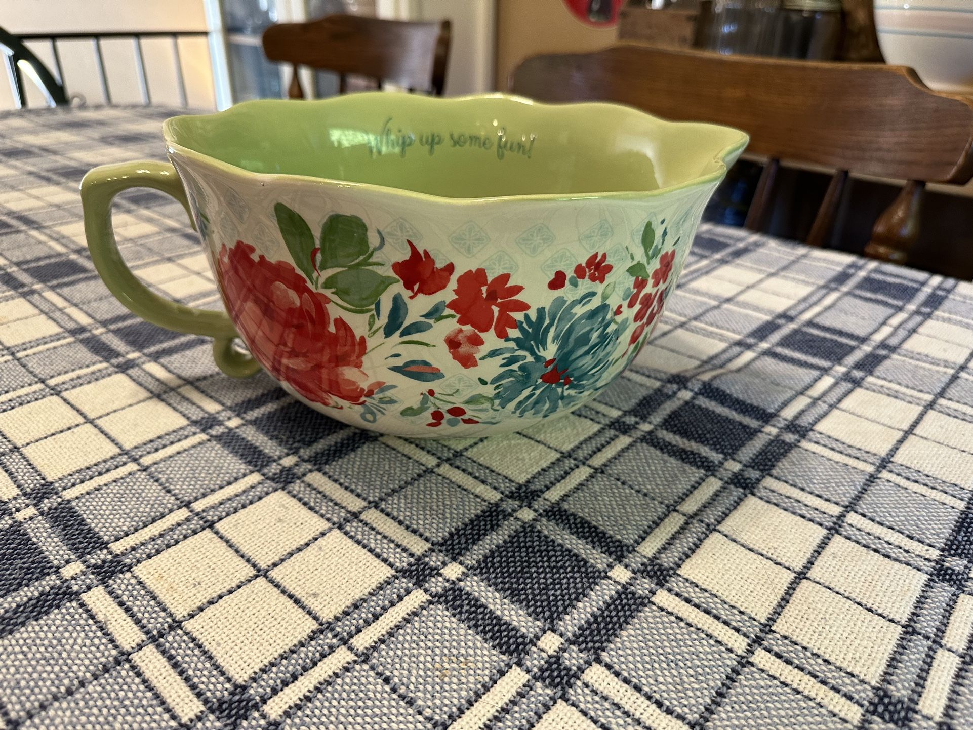 Pioneer Woman Batter / Mixing Bowl