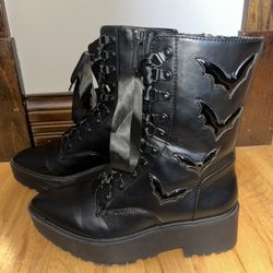 Widow Nightstalker Bat Boots