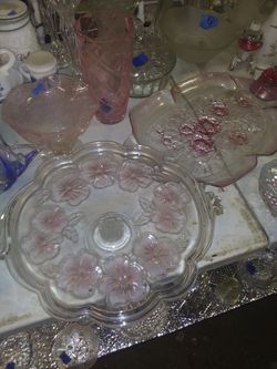 5 peice vintage pink glass set
