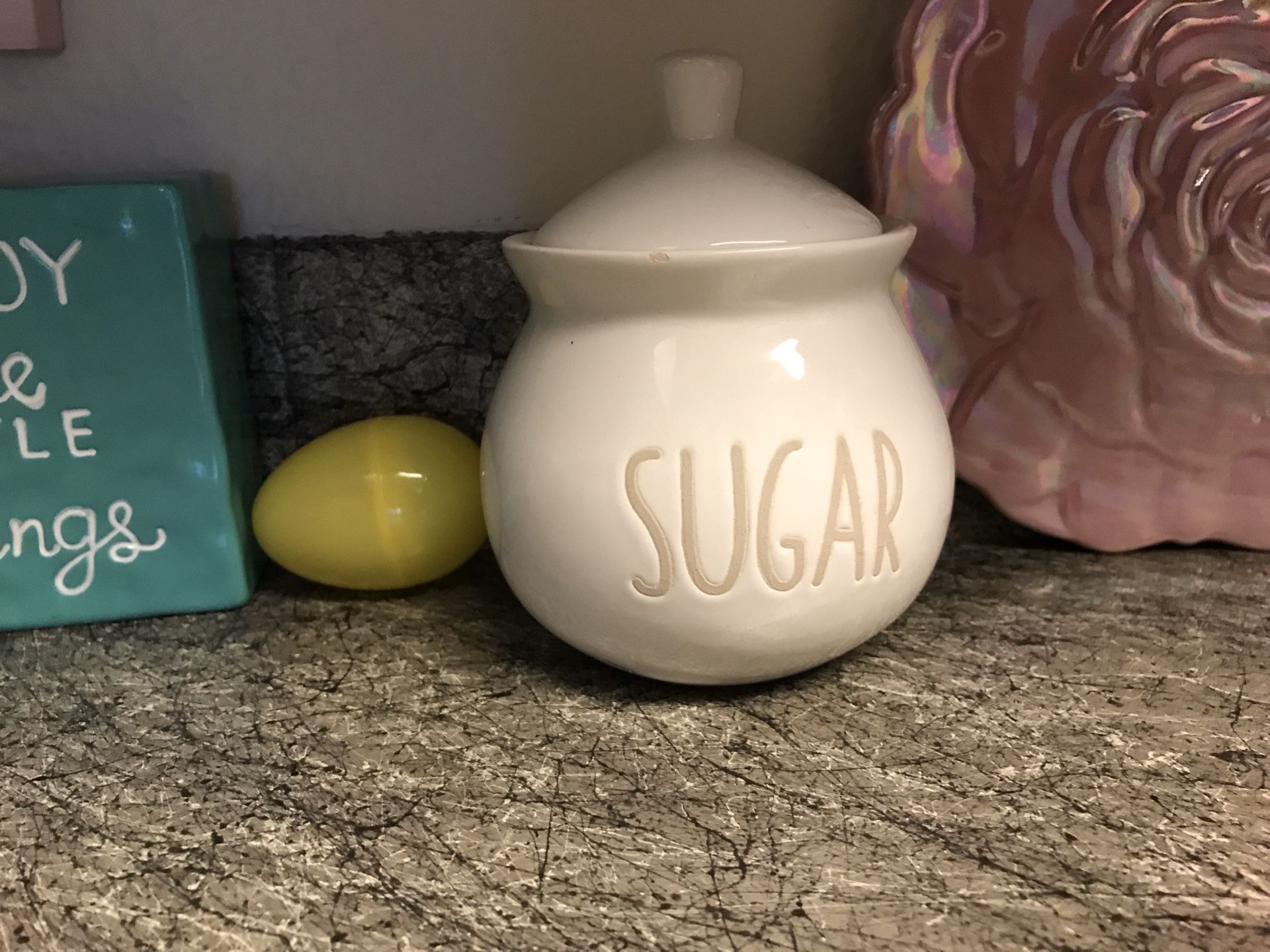 Sugar ceramic decor