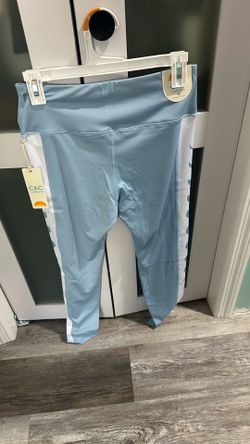Women’s yoga pants size medium