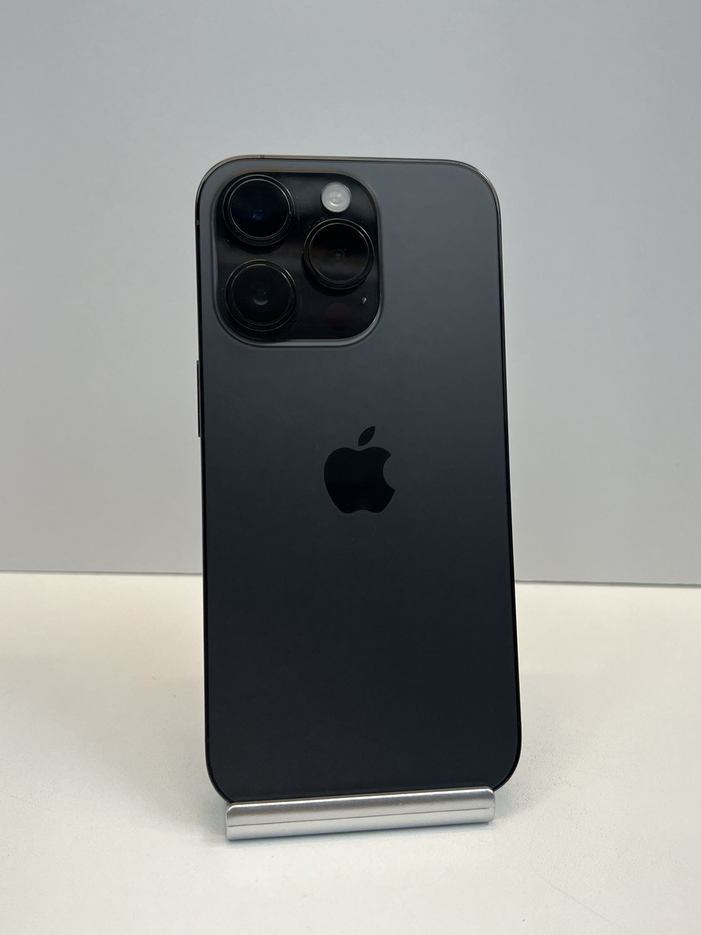 Apple iphone 14 PRO 256gb. ( Unlocked )