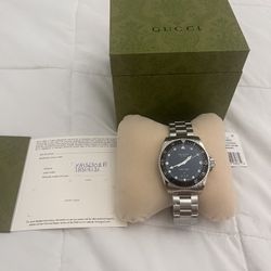 40mm Gucci Dive Watch Black Dial 200m Quartz