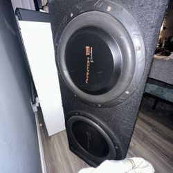 13”  subwoofers & 2500 w amp