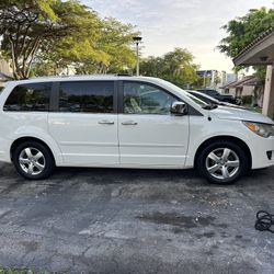 2010 Volkswagen Routan