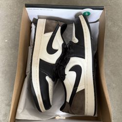 Jordan 1 Retro Low Of