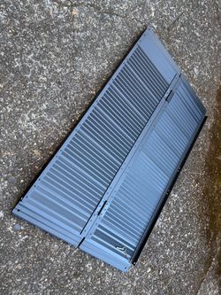 Portable wheelchair ramp