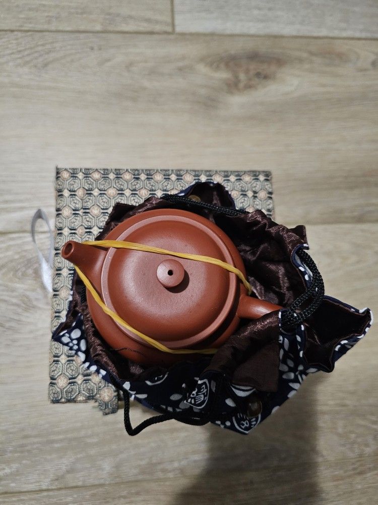 Ceramic Tea Kettle Set (Brand New Set) 