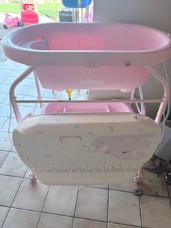 Infans Baby Bath and Changing Table