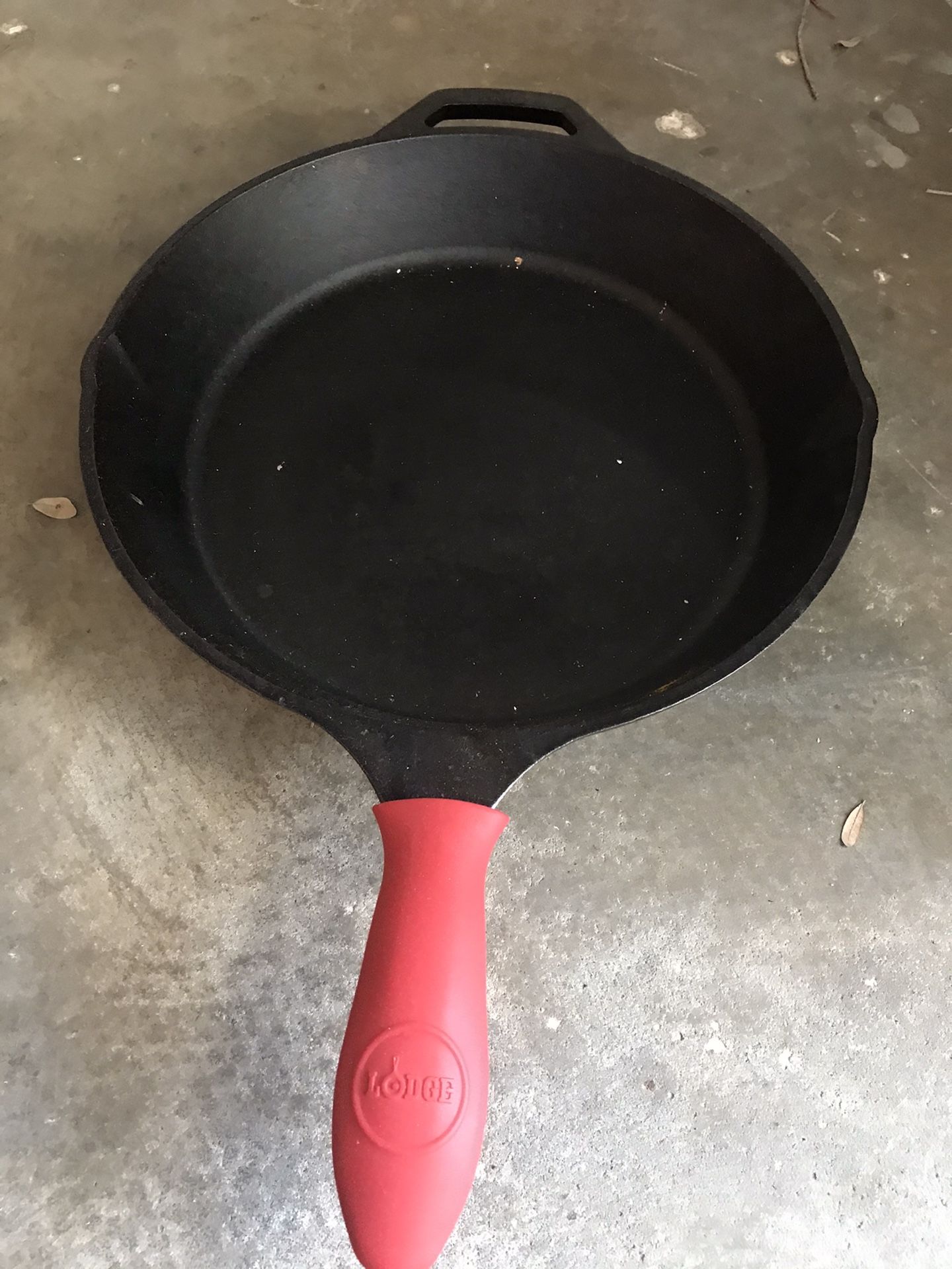 Lodge Cast Iron Frying pan. -Never used