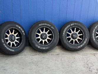universal wheels n tires