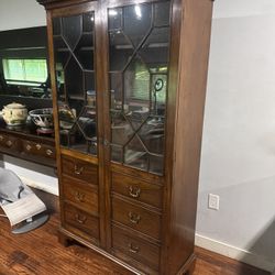19th Century Mahogany Glazed Bookcase with two glazed panelled doors simulating drawer fronts