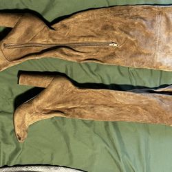 Thigh Highly And Knee High Boots 