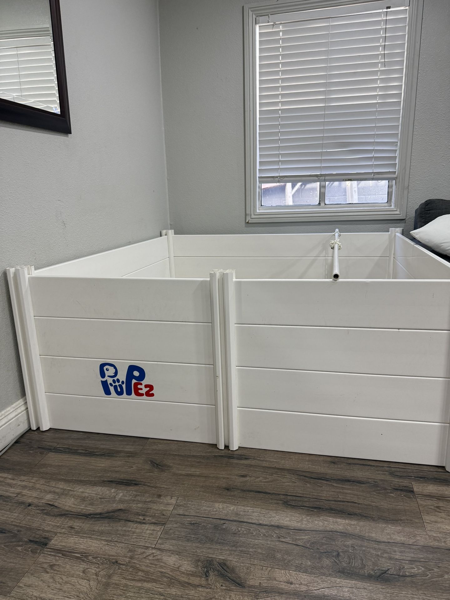 Welping Box Dog 