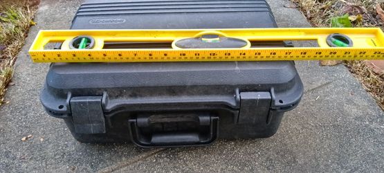 Carrying Case Similar To Pelican 